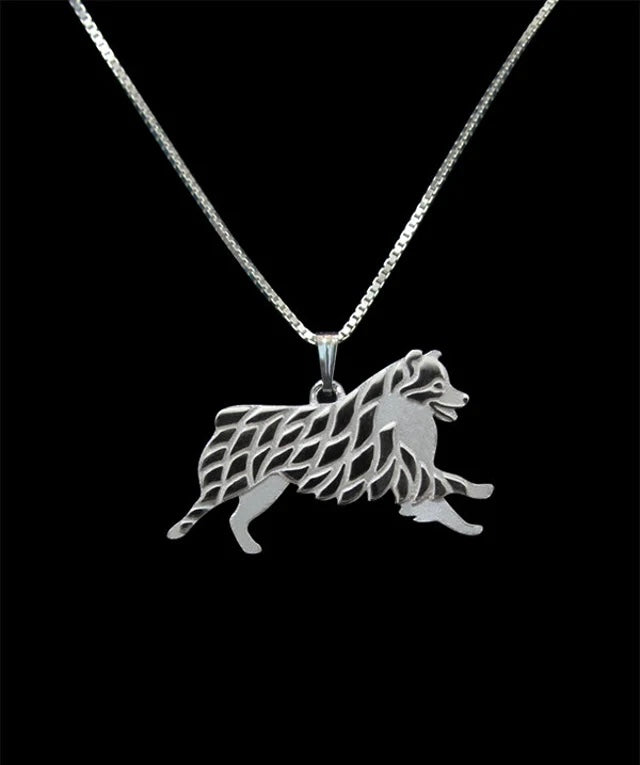 Australian shepherd necklace !